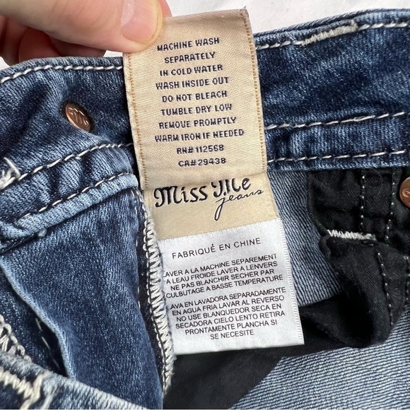 Miss Me Embellished Sequin Bootcut Jeans Size 25 (missing one rhinestone rivit) - Picture 11 of 14
